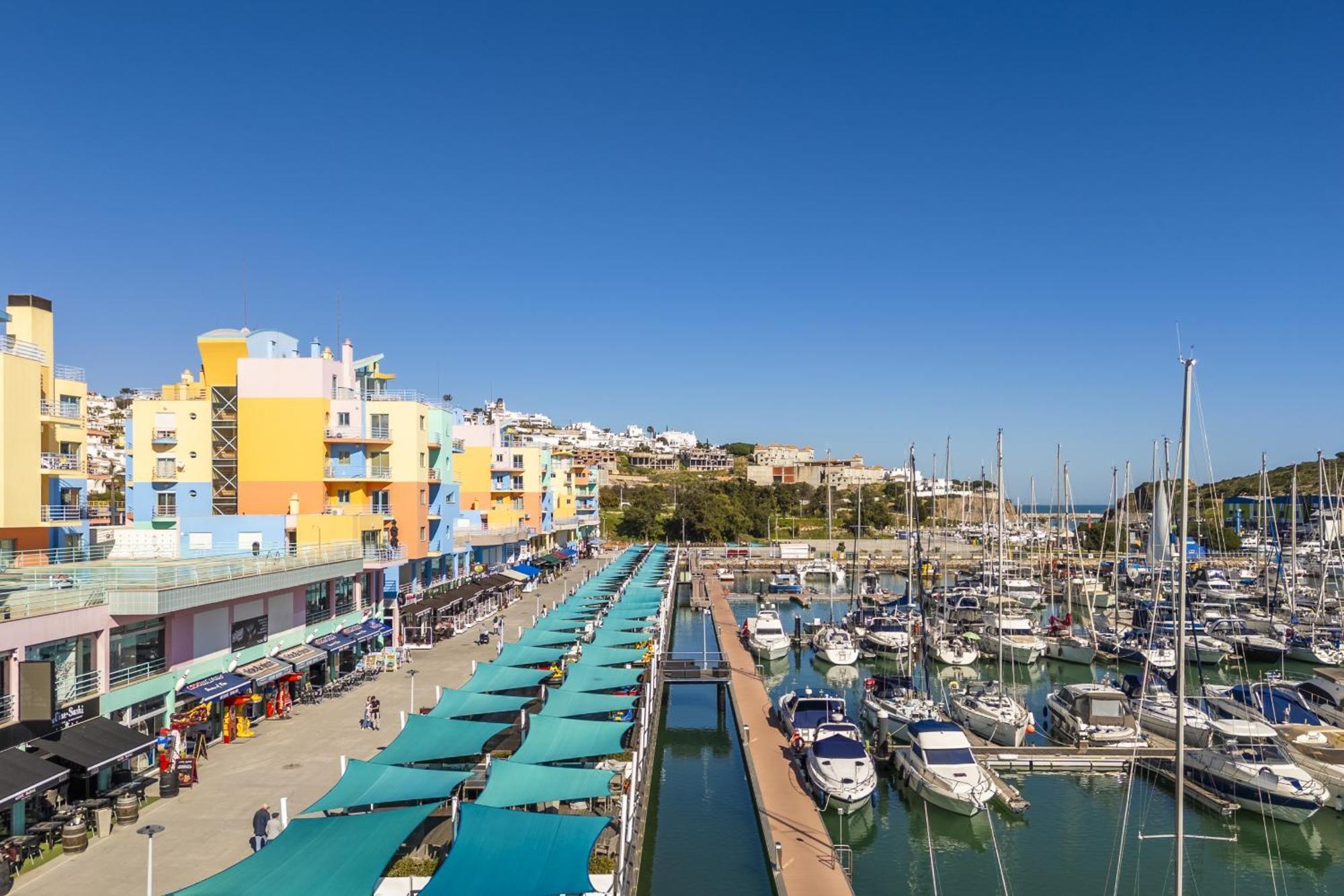 Marina Breeze Apartment With Pool - 900M From The Beach Albufeira Dış mekan fotoğraf