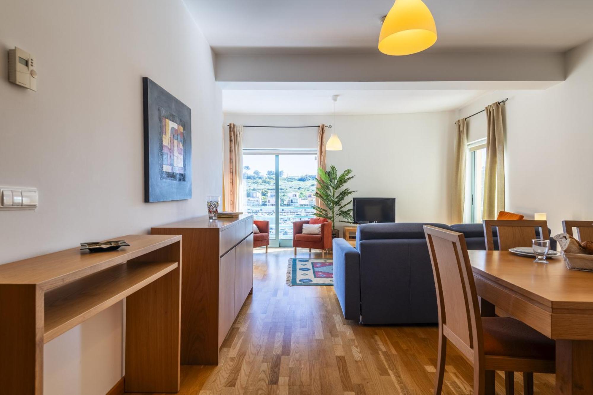 Marina Breeze Apartment With Pool - 900M From The Beach Albufeira Dış mekan fotoğraf